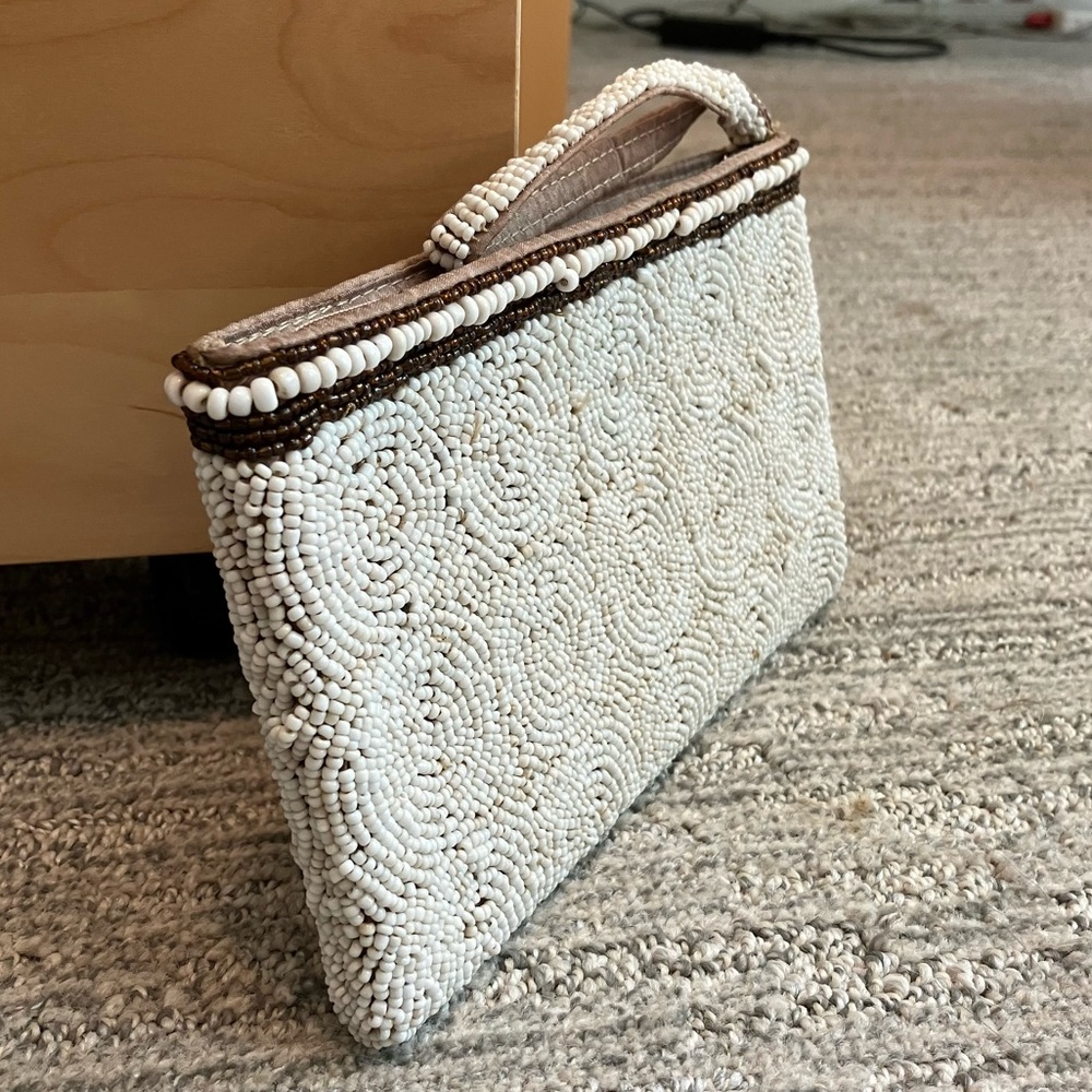 Vintage beaded white wristlet clutch, no brand - Picture 4 of 9